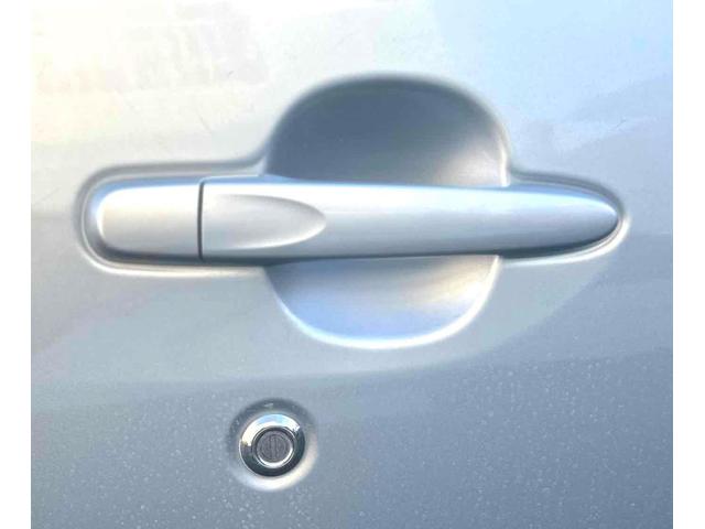 ステラ Ｌ　ＥＴＣ　バックカメラ　ナビ　ＴＶ　キーレスエントリー　電動格納ミラー　ベンチシート　ＣＶＴ　盗難防止システム　ＡＢＳ　ＣＤ　ＵＳＢ　衝突安全ボディ　エアコン　パワーステアリング　パワーウィンドウ（14枚目）