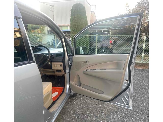 ステラ Ｌ　ＥＴＣ　バックカメラ　ナビ　ＴＶ　キーレスエントリー　電動格納ミラー　ベンチシート　ＣＶＴ　盗難防止システム　ＡＢＳ　ＣＤ　ＵＳＢ　衝突安全ボディ　エアコン　パワーステアリング　パワーウィンドウ（15枚目）