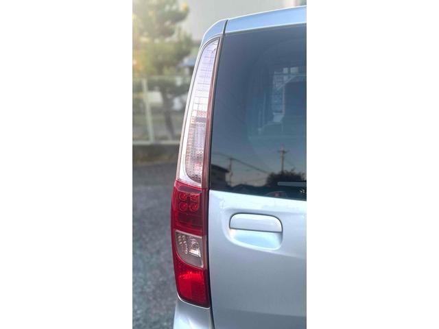 ステラ Ｌ　ＥＴＣ　バックカメラ　ナビ　ＴＶ　キーレスエントリー　電動格納ミラー　ベンチシート　ＣＶＴ　盗難防止システム　ＡＢＳ　ＣＤ　ＵＳＢ　衝突安全ボディ　エアコン　パワーステアリング　パワーウィンドウ（40枚目）