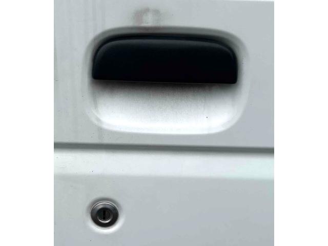 キャリイトラック 　４ＷＤ　ＭＴ　アルミホイール　エアコン（15枚目）