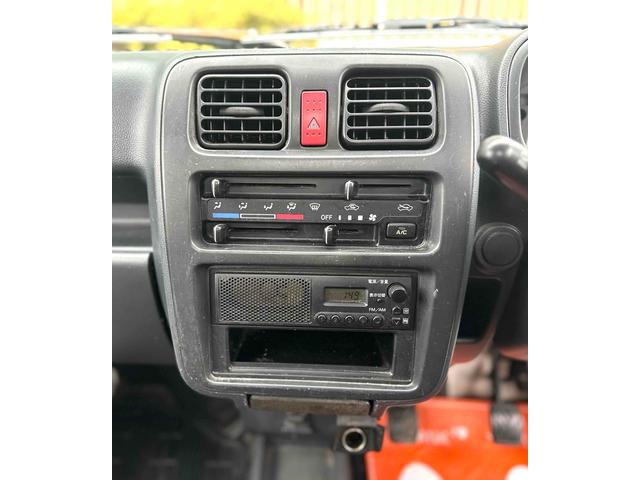 キャリイトラック 　４ＷＤ　ＭＴ　アルミホイール　エアコン（24枚目）