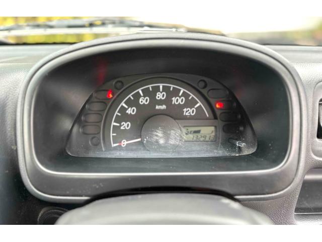 キャリイトラック 　４ＷＤ　ＭＴ　アルミホイール　エアコン（25枚目）