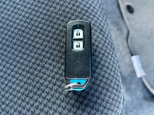 N-ONE G・Lパッケージ 電動格納ミラー オートエアコン オートライト ETC 純ナビ 地デジ バックカメラ コムテック360度ドライブレコーダー プッシュスタート 純正セキュリティーアラーム 純AW ウインカーミラー HID(27枚目)