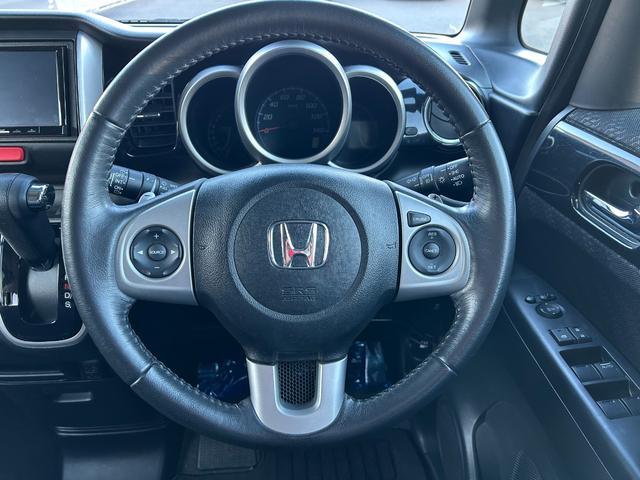 N-BOXカスタム G・ターボパッケージ 電動格納ミラー 両側パワースライドドア ターボ クルーズコントロール オートライト パドルシフト ETC 社外ナビ フルセグ バックカメラ Bluetooth ドラレコ フリップダウンモニター HID(15枚目)