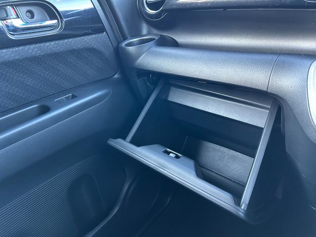 N-BOXカスタム G・ターボパッケージ 電動格納ミラー 両側パワースライドドア ターボ クルーズコントロール オートライト パドルシフト ETC 社外ナビ フルセグ バックカメラ Bluetooth ドラレコ フリップダウンモニター HID(24枚目)