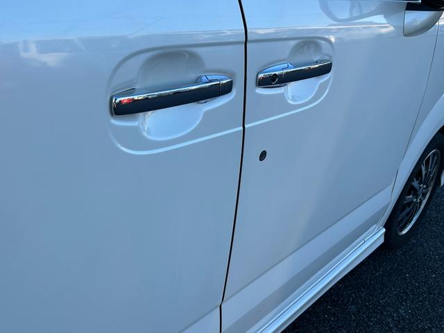 N-BOXカスタム G・ターボパッケージ 電動格納ミラー 両側パワースライドドア ターボ クルーズコントロール オートライト パドルシフト ETC 社外ナビ フルセグ バックカメラ Bluetooth ドラレコ フリップダウンモニター HID(41枚目)