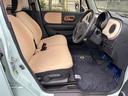 運転席には、座面高さ調節レバーがついておりますので、体型に合わせてシートポジションをかえられます。
