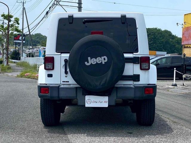 ジープ・ラングラーアンリミテッド サハラ　４ＷＤ　ＥＴＣ　バックカメラ　サイドカメラ　オートクルーズコントロール　ナビ　ＴＶ　アルミホイール　キーレスエントリー　シートヒーター　ＣＶＴ　Ｂｌｕｅｔｏｏｔｈ　ＥＳＣ　エアコン　パワーウィンドウ（24枚目）