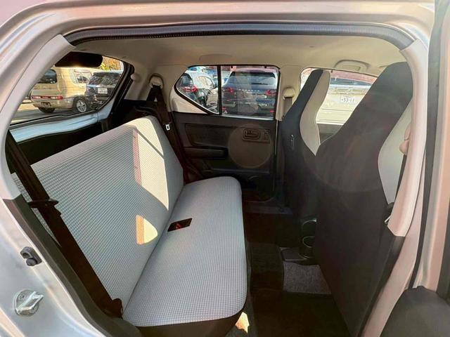 キャロル GL 衝突被害軽減システム キーレスエントリー アイドリングストップ シートヒーター CVT 盗難防止システム ABS ESC CD ミュージックプレイヤー接続可 アルミホイール 衝突安全ボディ エアコン(11枚目)