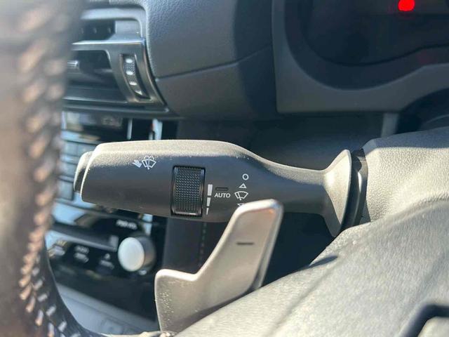 IS IS500 Fスポーツパフォーマンス クリアランスソナー レーンアシスト オートクルーズコントロール 衝突被害軽減システム バックカメラ ナビ TV アルミホイール オートマチックハイビーム オートライト LEDヘッドランプ サンルーフ(29枚目)