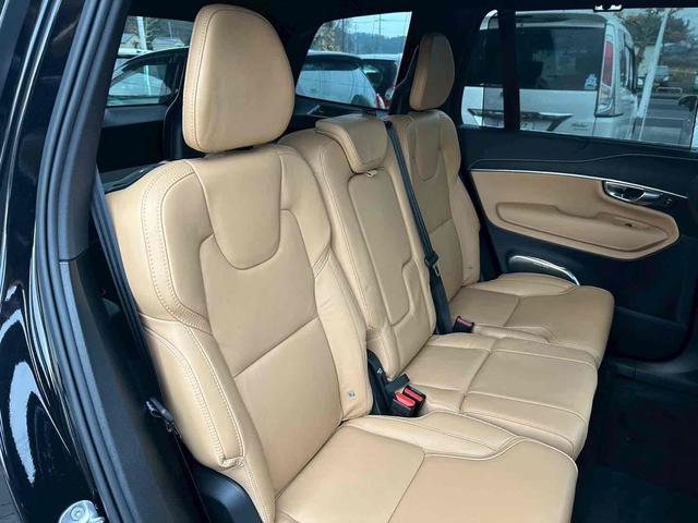 ＸＣ９０ Ｂ６　ＡＷＤ　インスクリプション　４ＷＤ　ＥＴＣ　クリアランスソナー　オートクルーズコントロール　パワーシート　衝突被害軽減システム　ナビ　ＴＶ　オートマチックハイビーム　オートライト　ＬＥＤヘッドランプ　ヘッドライトウォッシャー（11枚目）