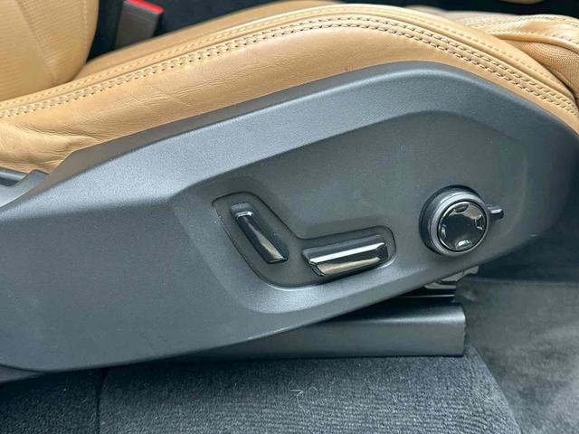 ＸＣ９０ Ｂ６　ＡＷＤ　インスクリプション　４ＷＤ　ＥＴＣ　クリアランスソナー　オートクルーズコントロール　パワーシート　衝突被害軽減システム　ナビ　ＴＶ　オートマチックハイビーム　オートライト　ＬＥＤヘッドランプ　ヘッドライトウォッシャー（26枚目）