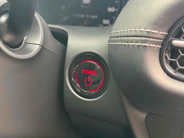 ＺＲ－Ｖ ｅ：ＨＥＶ　Ｚ特別仕様車ブラックスタイル　４ＷＤ　ドライブレコーダー　全周囲カメラ　クリアランスソナー　オートクルーズコントロール　レーンアシスト　パワーシート　衝突被害軽減システム　ナビ　ＴＶ　オートライト　ＬＥＤヘッドランプ（24枚目）