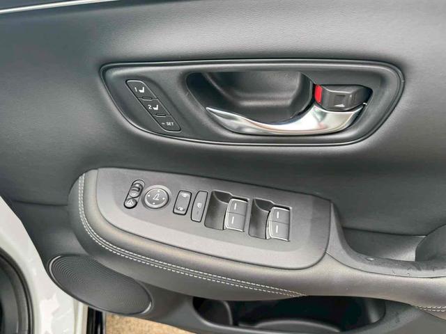 ＺＲ－Ｖ ｅ：ＨＥＶ　Ｚ特別仕様車ブラックスタイル　４ＷＤ　ドライブレコーダー　全周囲カメラ　クリアランスソナー　オートクルーズコントロール　レーンアシスト　パワーシート　衝突被害軽減システム　ナビ　ＴＶ　オートライト　ＬＥＤヘッドランプ（27枚目）