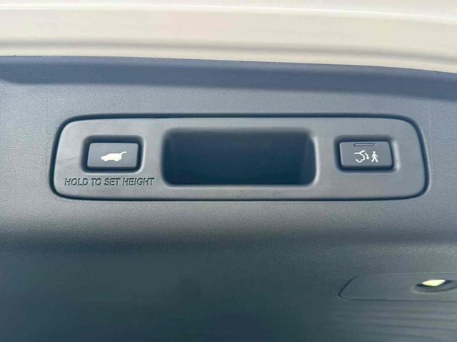 ＺＲ－Ｖ ｅ：ＨＥＶ　Ｚ特別仕様車ブラックスタイル　４ＷＤ　ドライブレコーダー　全周囲カメラ　クリアランスソナー　オートクルーズコントロール　レーンアシスト　パワーシート　衝突被害軽減システム　ナビ　ＴＶ　オートライト　ＬＥＤヘッドランプ（28枚目）