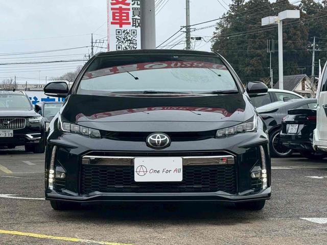 プリウスＰＨＶ Ｓ　ＧＲスポーツ　レーンアシスト　オートクルーズコントロール　衝突被害軽減システム　バックカメラ　ナビ　ＴＶ　アルミホイール　オートマチックハイビーム　オートライト　ＬＥＤヘッドランプ　ＣＶＴ　シートヒーター（3枚目）