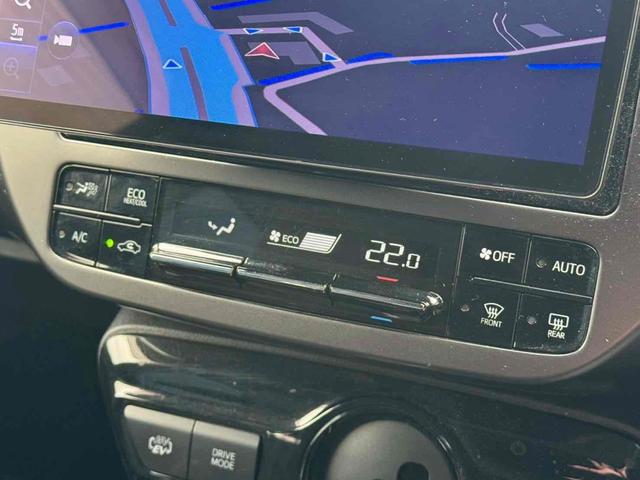 プリウスＰＨＶ Ｓ　ＧＲスポーツ　レーンアシスト　オートクルーズコントロール　衝突被害軽減システム　バックカメラ　ナビ　ＴＶ　アルミホイール　オートマチックハイビーム　オートライト　ＬＥＤヘッドランプ　ＣＶＴ　シートヒーター（17枚目）