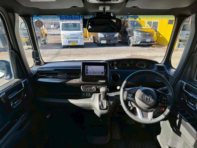 Ｎ－ＢＯＸカスタム Ｇ・Ｌターボホンダセンシング　ドライブレコーダー　ＥＴＣ　バックカメラ　両側電動スライドドア　ナビ　ＴＶ　オートクルーズコントロール　レーンアシスト　衝突被害軽減システム　オートライト　ＬＥＤヘッドランプ　スマートキー（14枚目）