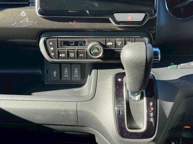 Ｎ－ＢＯＸカスタム Ｇ・Ｌターボホンダセンシング　ドライブレコーダー　ＥＴＣ　バックカメラ　両側電動スライドドア　ナビ　ＴＶ　オートクルーズコントロール　レーンアシスト　衝突被害軽減システム　オートライト　ＬＥＤヘッドランプ　スマートキー（19枚目）