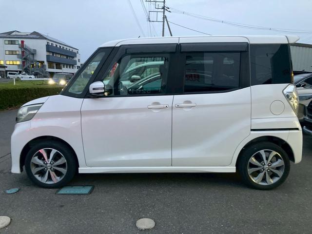 デイズルークス ハイウェイスター　Ｘ　純正ナビ　アラウンドビューモニター　パワースライドドア　エマージェンシーブレーキ　地デジＴＶ　オートエアコン　ＨＩＤヘッドランプ　後席サンシェード　プッシュスタート　リアスポイラー　純正１４ＡＷ（6枚目）