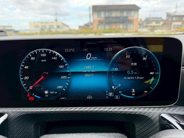 Ａクラス Ａ１８０　スタイル　１０．２５型ディスプレイナビ　レーダーセーフティパッケージ　パークトニック　バックモニター　アクティブパーキングアシスト　ＬＥＤハイパフォーマンスヘッドランプ　シートヒーター　パワーシート　地デジＴＶ（17枚目）