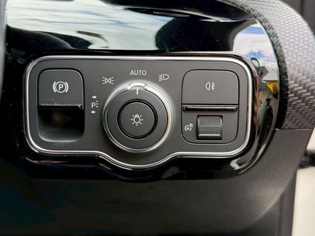 Ａクラス Ａ１８０　スタイル　１０．２５型ディスプレイナビ　レーダーセーフティパッケージ　パークトニック　バックモニター　アクティブパーキングアシスト　ＬＥＤハイパフォーマンスヘッドランプ　シートヒーター　パワーシート　地デジＴＶ（37枚目）