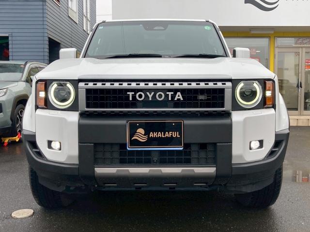 ランドクルーザー250 VX 12.3型ディスプレイオーディオプラスナビ JBLプレミアムサウンド 丸目1眼LEDヘッドランプ ルーフレール パワーバックドア 全方位モニター デジタルインナーミラー サンルーフ レザーシート 禁煙(4枚目)