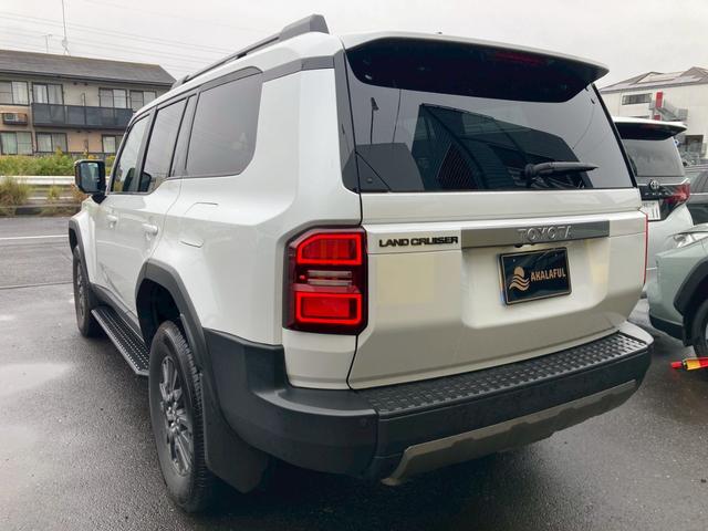 ランドクルーザー250 VX 12.3型ディスプレイオーディオプラスナビ JBLプレミアムサウンド 丸目1眼LEDヘッドランプ ルーフレール パワーバックドア 全方位モニター デジタルインナーミラー サンルーフ レザーシート 禁煙(8枚目)
