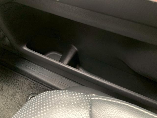 ランドクルーザー250 VX 12.3型ディスプレイオーディオプラスナビ JBLプレミアムサウンド 丸目1眼LEDヘッドランプ ルーフレール パワーバックドア 全方位モニター デジタルインナーミラー サンルーフ レザーシート 禁煙(41枚目)