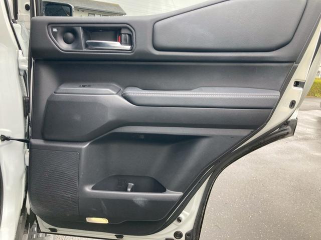 ランドクルーザー250 VX 12.3型ディスプレイオーディオプラスナビ JBLプレミアムサウンド 丸目1眼LEDヘッドランプ ルーフレール パワーバックドア 全方位モニター デジタルインナーミラー サンルーフ レザーシート 禁煙(54枚目)