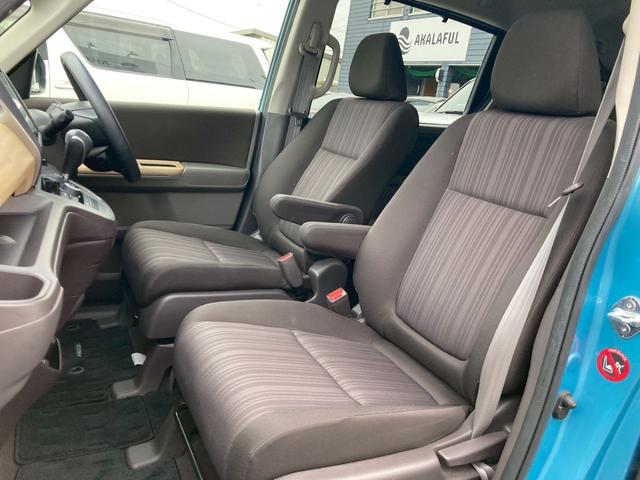 フリード G・ホンダセンシング 純正9インチナビ フリップダウンモニター Cパッケージ LEDヘッドランプ ナビ装着用SP バックモニター 両側パワースライドドア ホンダセンシング コンフォートパッケージ 2列目ベンチシート 禁煙車(13枚目)