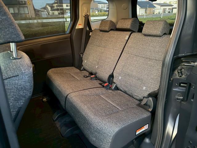 シエンタ ハイブリッドZ 純正ディスプレイオーディオナビ オプション15AW セーフティセンス ハンズフリーパワースライドドア ブラインドスポットモニター Bi-BeamLEDヘッドランプ ETC2.0 バックモニター 禁煙車(13枚目)