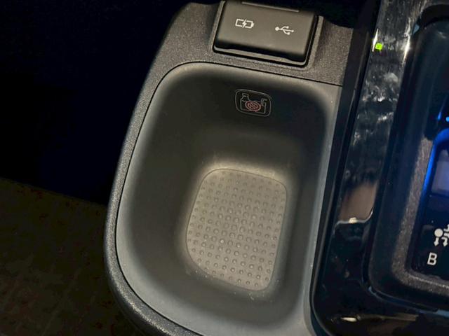 シエンタ ハイブリッドZ 純正ディスプレイオーディオナビ オプション15AW セーフティセンス ハンズフリーパワースライドドア ブラインドスポットモニター Bi-BeamLEDヘッドランプ ETC2.0 バックモニター 禁煙車(27枚目)