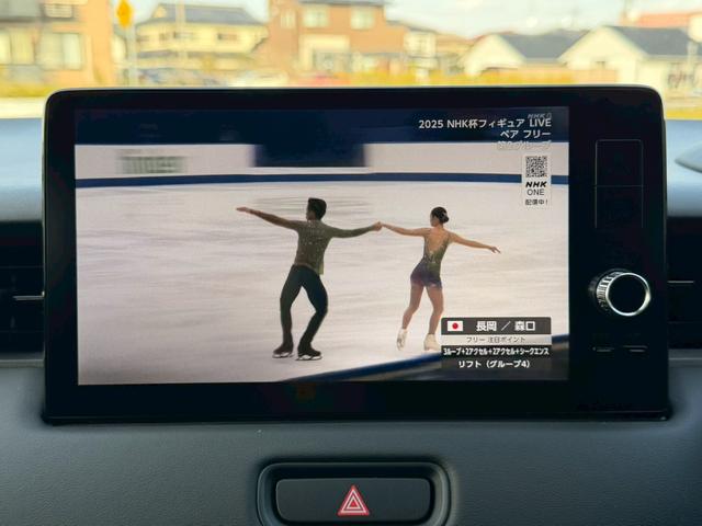 ヴェゼル ｅ：ＨＥＶ　Ｚ　ホンダコネクトディスプレイ（９インチナビ／地デジＴＶ／マルチビューカメラ／ワイヤレス充電器／後退出庫サポート／ハンズフリーホン機能／信号情報活用支援システム）　ホンダセンシング　パワーバックドア（22枚目）