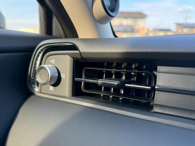 ヴェゼル ｅ：ＨＥＶ　Ｚ　ホンダコネクトディスプレイ（９インチナビ／地デジＴＶ／マルチビューカメラ／ワイヤレス充電器／後退出庫サポート／ハンズフリーホン機能／信号情報活用支援システム）　ホンダセンシング　パワーバックドア（47枚目）