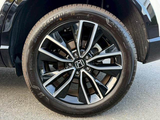 ヴェゼル ｅ：ＨＥＶ　Ｚ　ホンダコネクトディスプレイ（９インチナビ／地デジＴＶ／マルチビューカメラ／ワイヤレス充電器／後退出庫サポート／ハンズフリーホン機能／信号情報活用支援システム）　ホンダセンシング　パワーバックドア（77枚目）