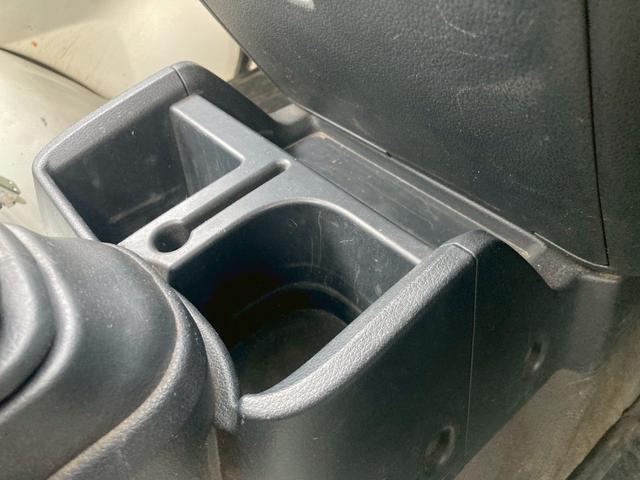 ハイゼットトラック スタンダード　ユーザー買取車　エアコン　荷台ステップ　スペアタイヤ　ＳＲＳエアバック　パワーステアリング　ヘッドライトレベライザー　ＡＭ／ＦＭラジオ　３方開荷台／あゆみ板掛テールゲート　禁煙車　標準ルーフ（24枚目）