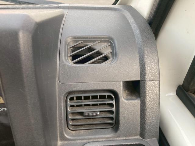 ハイゼットトラック スタンダード　ユーザー買取車　エアコン　荷台ステップ　スペアタイヤ　ＳＲＳエアバック　パワーステアリング　ヘッドライトレベライザー　ＡＭ／ＦＭラジオ　３方開荷台／あゆみ板掛テールゲート　禁煙車　標準ルーフ（29枚目）