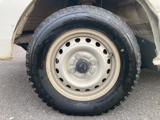 ハイゼットトラック スタンダード　ユーザー買取車　エアコン　荷台ステップ　スペアタイヤ　ＳＲＳエアバック　パワーステアリング　ヘッドライトレベライザー　ＡＭ／ＦＭラジオ　３方開荷台／あゆみ板掛テールゲート　禁煙車　標準ルーフ（43枚目）