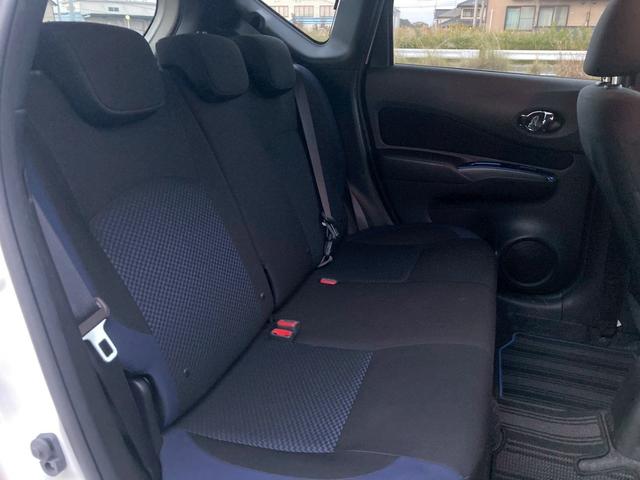 ノート e-パワー X ブラックアロー 純正ナビ インテリジェントアラウンドビューモニター LEDヘッドランプ ヒーター付ドアミラー TV インテリジェントクルーズコントロール ブラックルーフ 純正15AW プッシュスタート オートエアコン(11枚目)