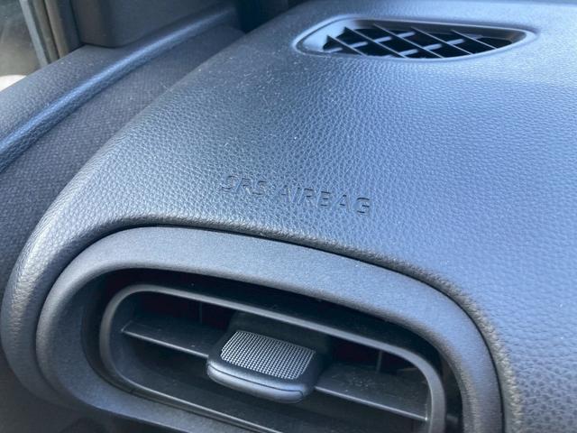 ヤリス Ｘ　純正ディスプレイオーディオ　バックモニター　スマートエントリー　スタートシステム　セーフティセンス　シートリフター　無塗装シフトパネル　バニティミラー　ＬＥＤウィンカー　ＬＥＤリアコンビネーション（40枚目）