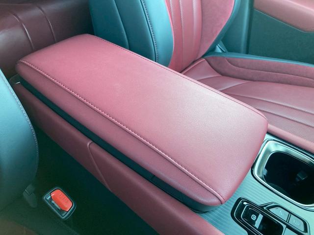 ＲＸ ＲＸ３５０　Ｆスポーツ　１４型メーカーナビ　レクサスチームメイト　パノラマルーフ　オレンジブレーキキャリパー　デジタルインナーミラー　セーフティシステムプラス　ＢＳＭ　３眼フルＬＥＤヘッドランプ　おくだけ充電　ＨＵＤ　全方位（35枚目）