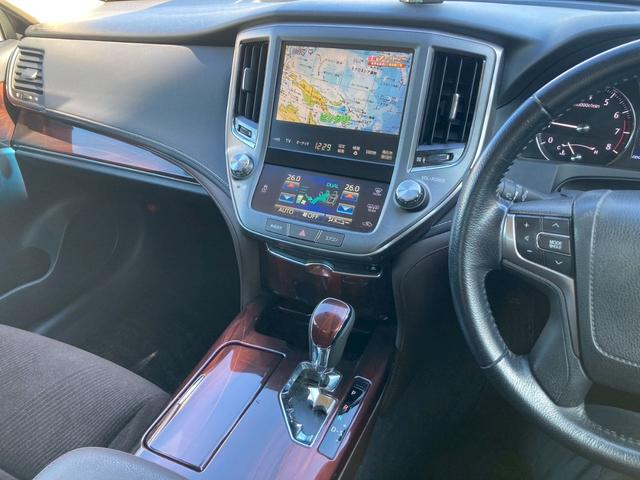 クラウン ロイヤルサルーン メーカーナビ アドバンストパッケージ オプション純正17AW パノラミックビューモニター HIDヘッドランプ オプションチェスナットファブリックシート パワーシート プッシュスタート 禁煙車 ドラレコ(27枚目)