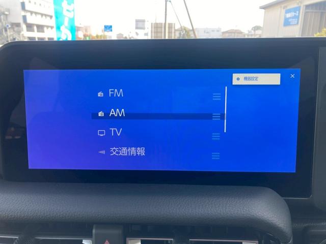 ランドクルーザー２５０ ＶＸ　１２．３型ディスプレイナビ　ムーンルーフ　ルーフレール　セーフティセンス　レザーシート　リフレクター式３眼ＬＥＤヘッドランプ　デジタルインナーミラー　全方位モニター　パワーバックドア　ＢＳＭ　地デジ（23枚目）