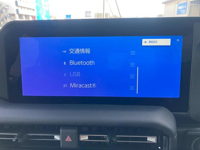 ランドクルーザー２５０ ＶＸ　１２．３型ディスプレイナビ　ムーンルーフ　ルーフレール　セーフティセンス　レザーシート　リフレクター式３眼ＬＥＤヘッドランプ　デジタルインナーミラー　全方位モニター　パワーバックドア　ＢＳＭ　地デジ（24枚目）