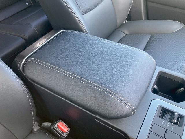 ランドクルーザー２５０ ＶＸ　１２．３型ディスプレイナビ　ムーンルーフ　ルーフレール　セーフティセンス　レザーシート　リフレクター式３眼ＬＥＤヘッドランプ　デジタルインナーミラー　全方位モニター　パワーバックドア　ＢＳＭ　地デジ（38枚目）