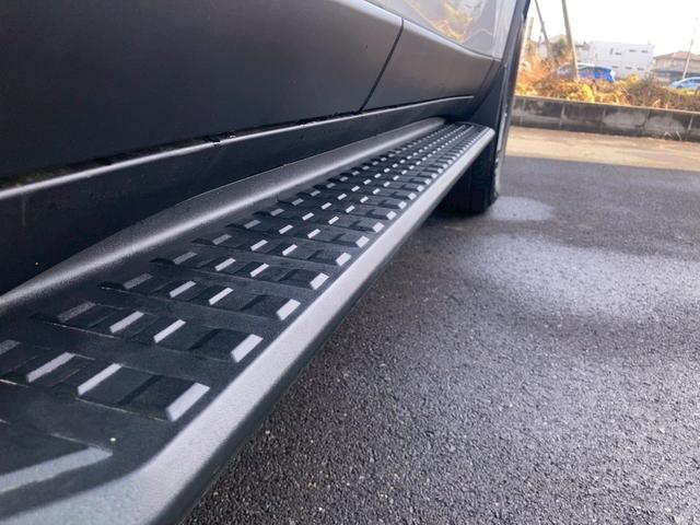 ランドクルーザー２５０ ＶＸ　１２．３型ディスプレイナビ　ムーンルーフ　ルーフレール　セーフティセンス　レザーシート　リフレクター式３眼ＬＥＤヘッドランプ　デジタルインナーミラー　全方位モニター　パワーバックドア　ＢＳＭ　地デジ（59枚目）