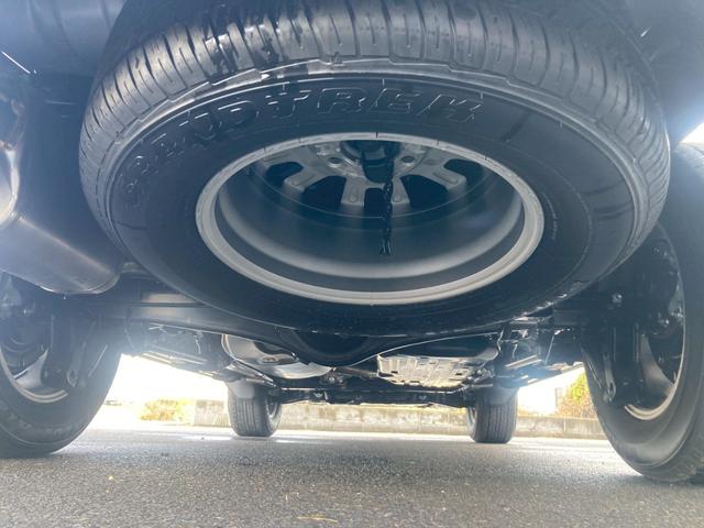 ランドクルーザー２５０ ＶＸ　１２．３型ディスプレイナビ　ムーンルーフ　ルーフレール　セーフティセンス　レザーシート　リフレクター式３眼ＬＥＤヘッドランプ　デジタルインナーミラー　全方位モニター　パワーバックドア　ＢＳＭ　地デジ（62枚目）