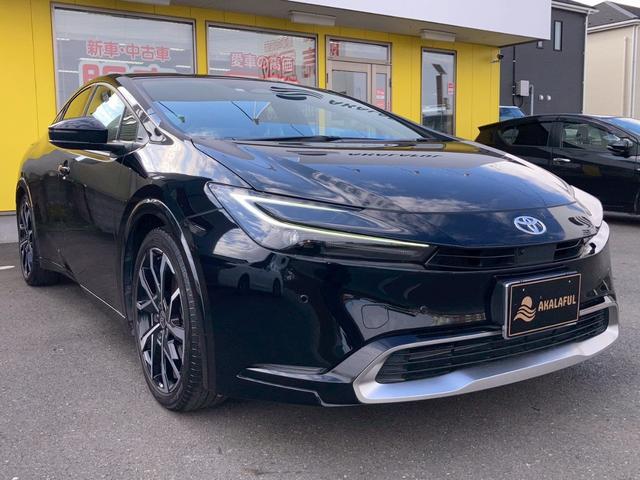 プリウス Ｚ　ＰＨＥＶ　１２．３型ディスプレイナビ　デジタルインナーミラー　トヨタチームメイト　全方位モニター　セーフティセンス　ブラインドスポットモニター　純正１９ＡＷ　パワーバックドア　寒冷地仕様　充電ケーブル（3枚目）