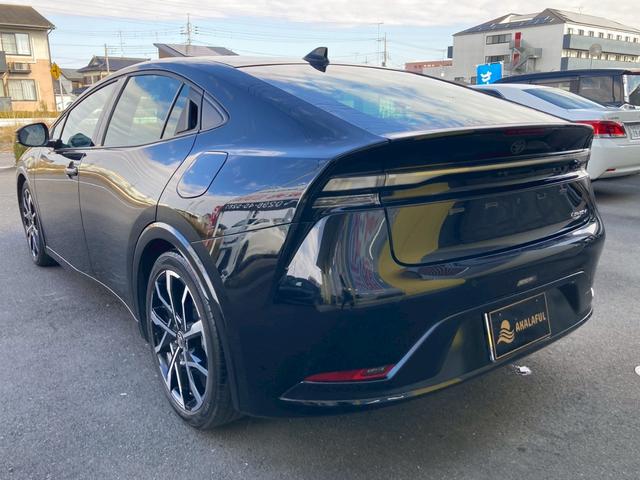 プリウス Ｚ　ＰＨＥＶ　１２．３型ディスプレイナビ　デジタルインナーミラー　トヨタチームメイト　全方位モニター　セーフティセンス　ブラインドスポットモニター　純正１９ＡＷ　パワーバックドア　寒冷地仕様　充電ケーブル（8枚目）
